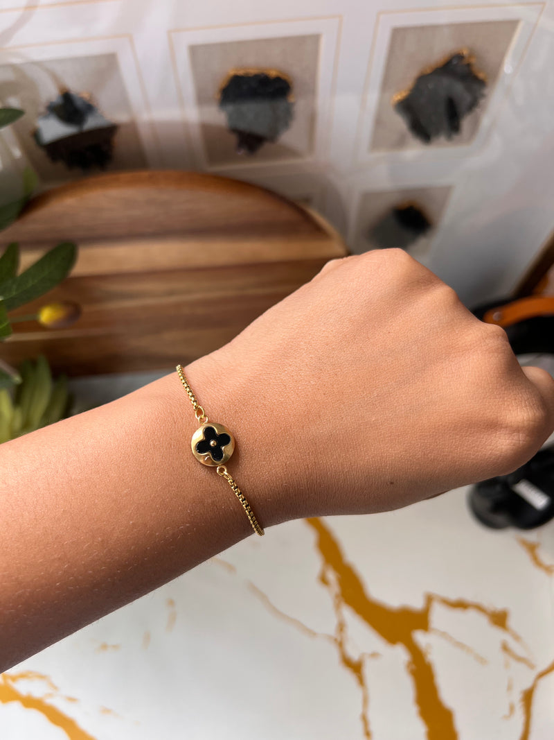 Clove Dainty Bracelet