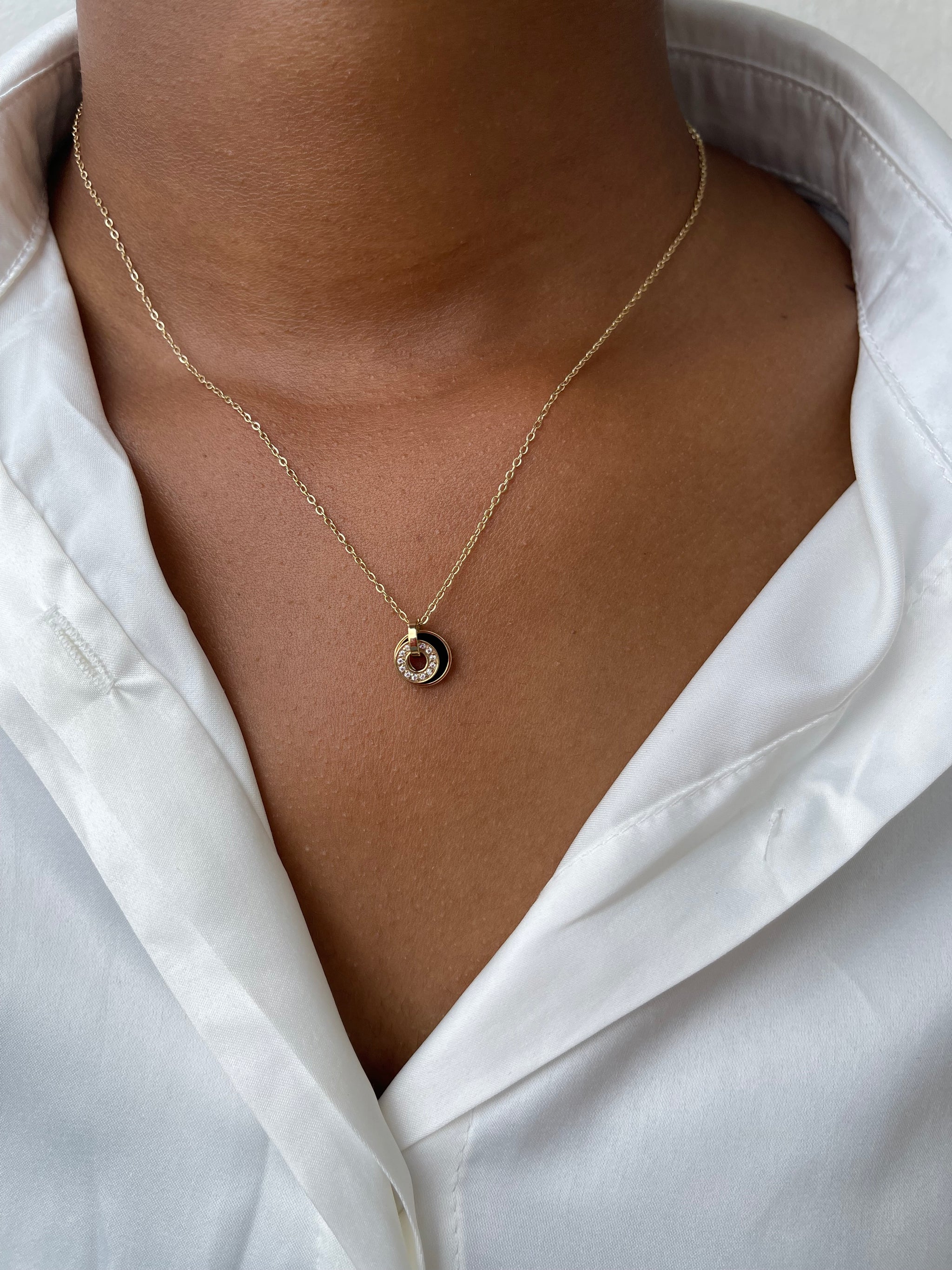 Molly Dainty Necklace