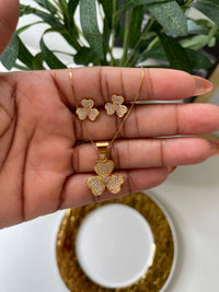 Cloves Chain Set