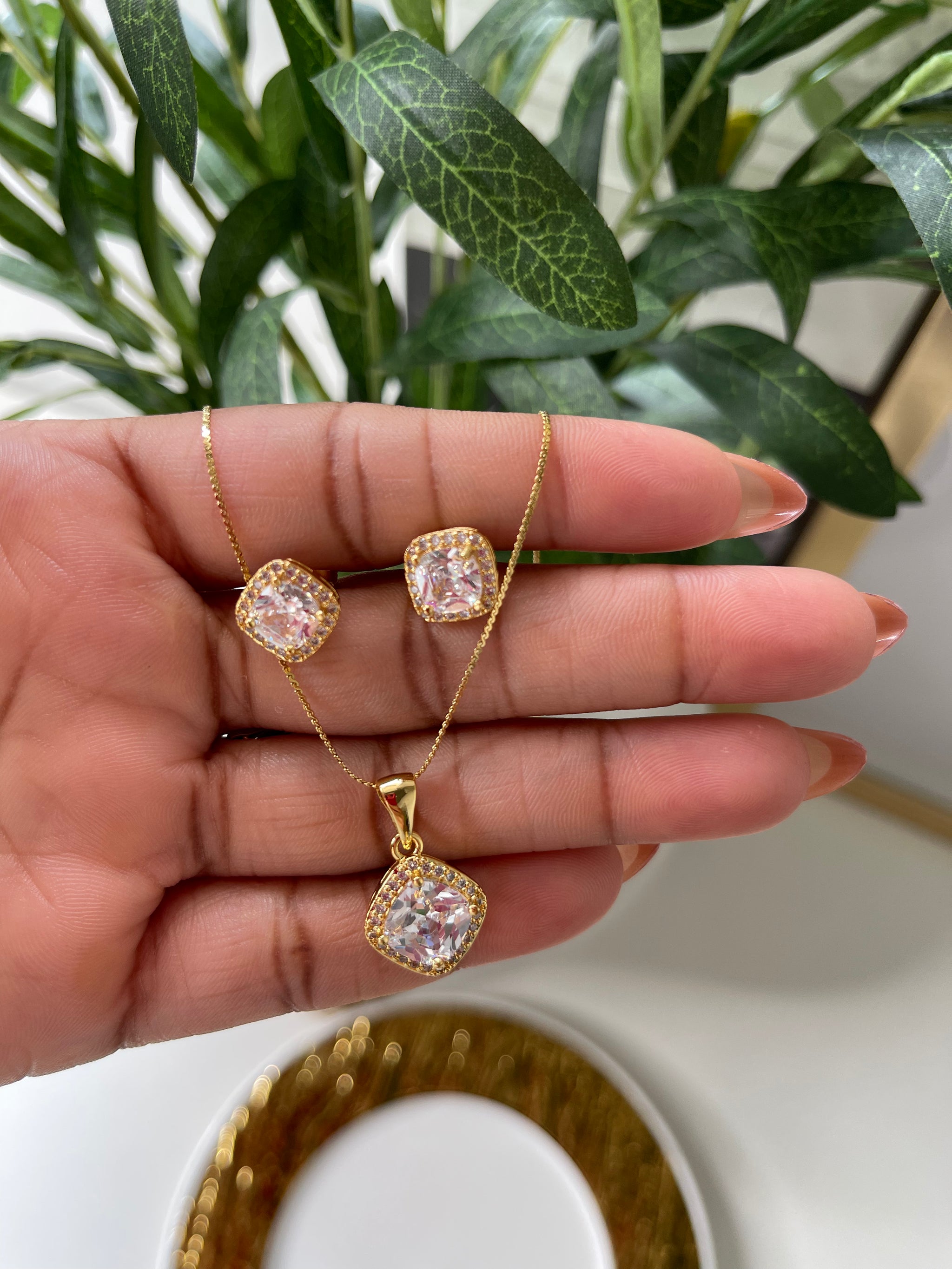 Lue Chain Set